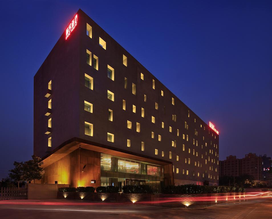 Ease House Luoyang Hotel Luoyang  Bagian luar foto